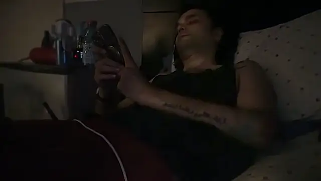 icebergslim281's Live XXX Chat