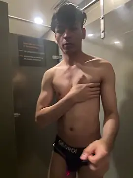Živý XXX chat The_Conquer