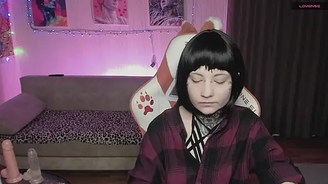 acid_trip1l's Live XXX Chat