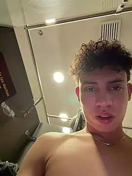yoursexyjose Chat XXX in diretta