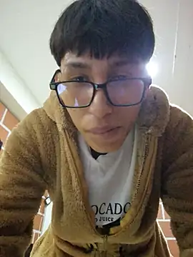 XXX chat uživo modela daniel_X18X