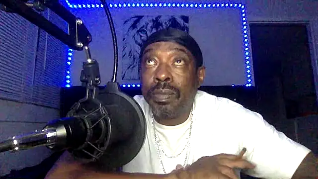 BigDaddyDy's Live XXX Chat