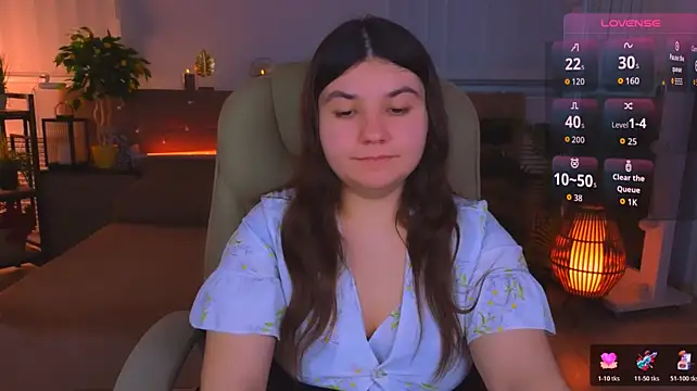 Viola__Shy: онлайн-секс-чат