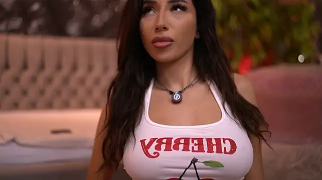 XXX chat uživo modela GinaValentinna