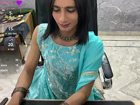 دردشة LuvLayla الجنسية المباشرة