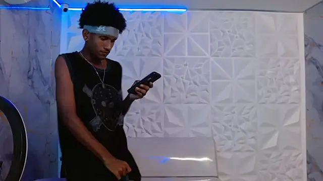 ManSant Chat XXX live