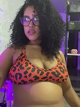 Czat XXX na żywo – Kittybrown18