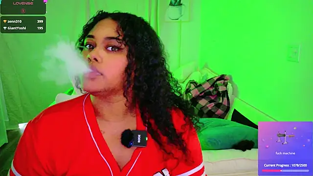 Chat XXX en directo de CarmenCash__