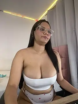 Marc_and_Emma1's Live XXX Chat