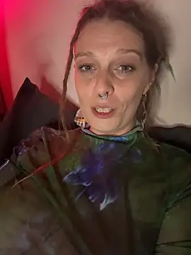 MenaDreadfull's Live XXX Chat