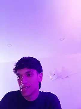 Chat XXX en directo de H3ll_B0Y_