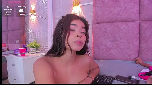 LilyRoxi Live XXX-chat