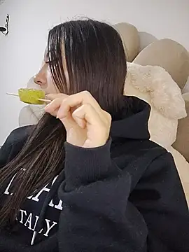 Chat +18 de Celestexclear ao vivo