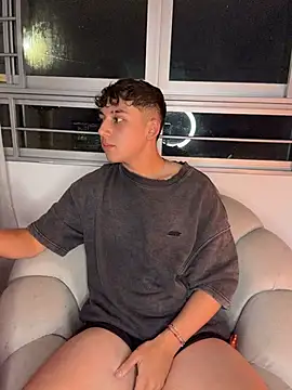 OLIVER_K Show Webcam