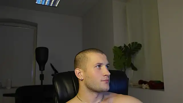 Igor_Wilde live XXX chat