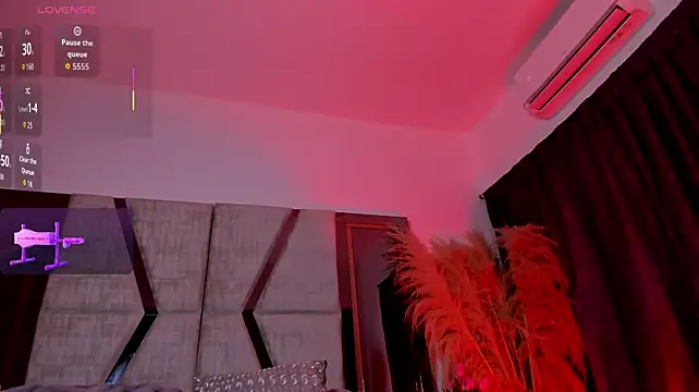 Chatroom XXX en direct de CarolineFyre