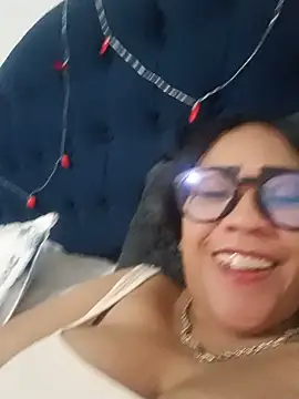 دردشة OliviaWilliamm الجنسية المباشرة