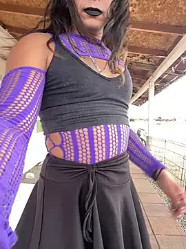 XXX chat uživo modela TranSexualJade95