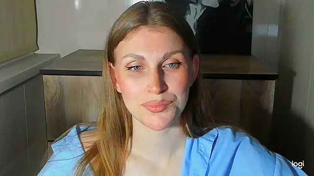 JuliaMuuun Chat XXX live