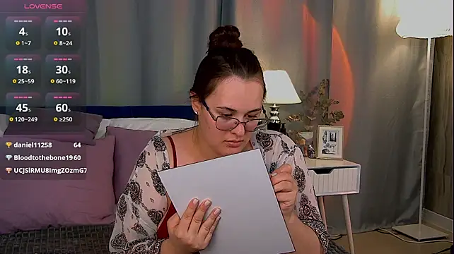 Queen_Monica_ Adlı Modelin Canlı XXX Sohbeti