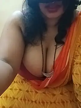 MONA_DARLING31's Live XXX Chat