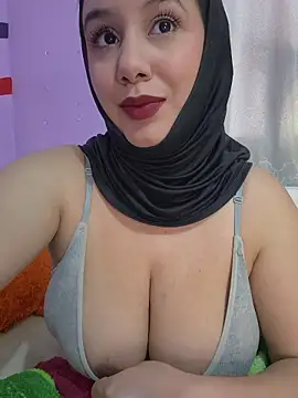 Pokazy przed kamerką – Deina_bunny
