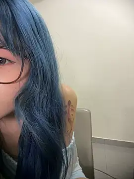 Rocket-Girl Adlı Modelin Canlı XXX Sohbeti