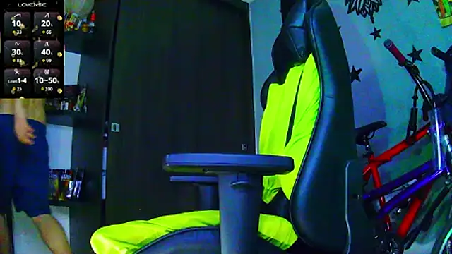 justincs Chat XXX live