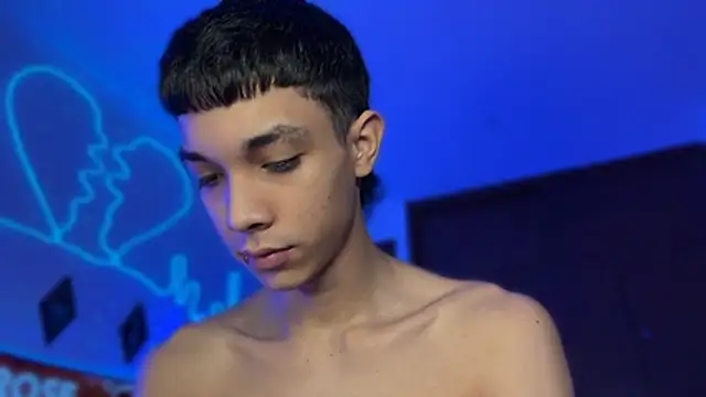Czat XXX na żywo – RoughDiamond_