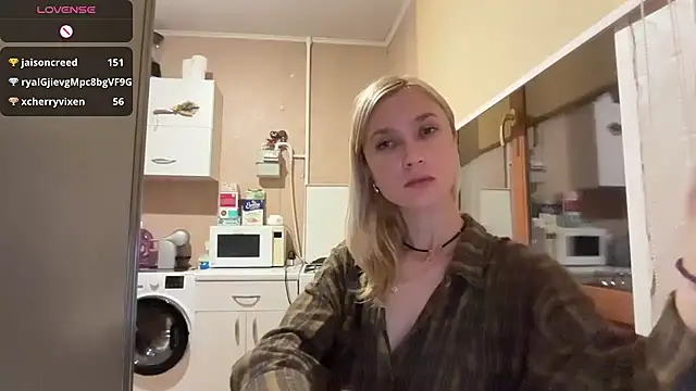 AngelJeni Adlı Modelin Canlı XXX Sohbeti