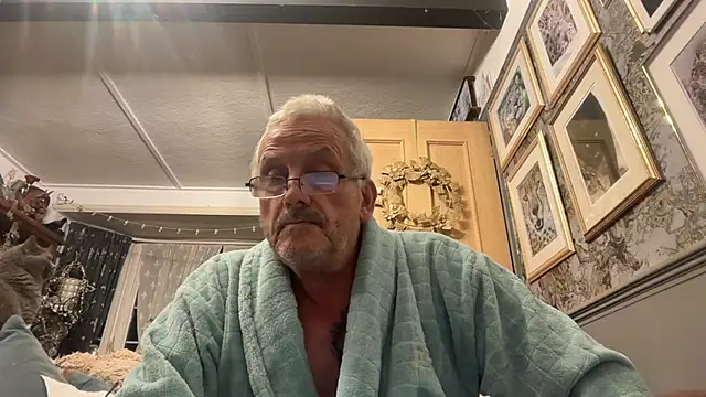 poggles Live XXX-Chat