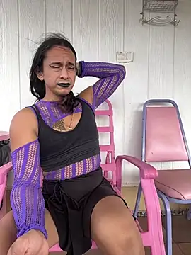 แชท XXX สดของ TranSexualJade95