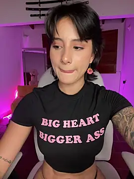 Chatroom XXX en direct de Ale_Lewis