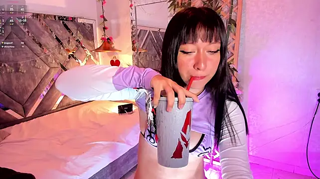 Chat XXX en directo de Nanachi_Cook