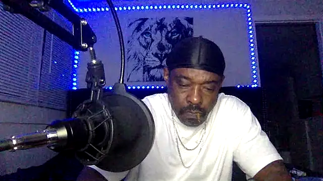 BigDaddyDy's Live XXX Chat