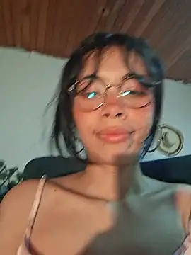 Sweetiedolly011 Adlı Modelin Canlı XXX Sohbeti