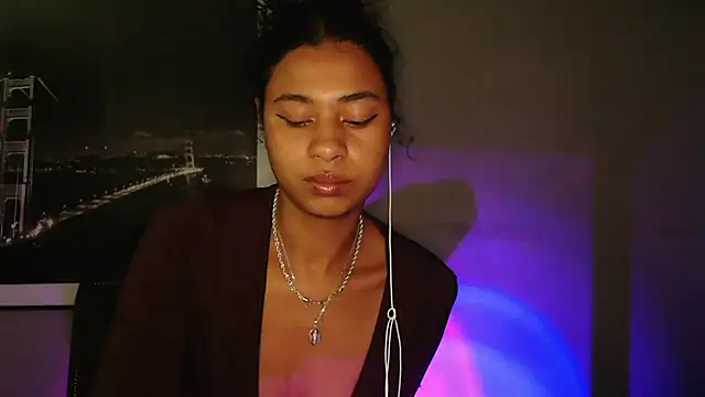 dark_enchantress_'s Live XXX Chat