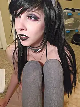 XXX chat uživo modela AmethystFoxx