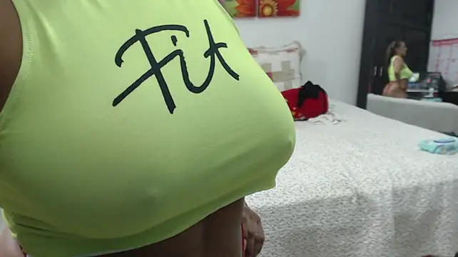 BombasticASSXXX 라이브 XXX 채팅