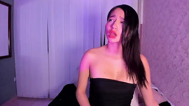 alison_ferrera_'s Live XXX Chat