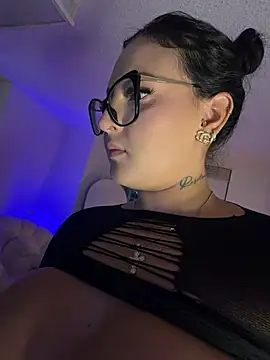 GabyMejiaa XXX чат на живо