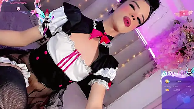 Nina_Keyli élő XXX-chatje