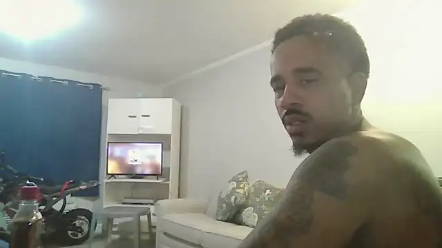 Davidlee59 XXX чат на живо