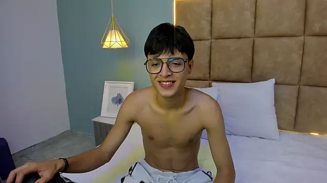 Zayn_carter লাইভ XXX চ্যাট