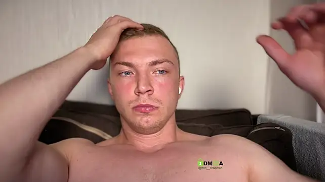 iron__chap's Live XXX Chat