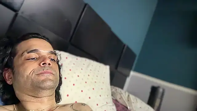 icebergslim281's Live XXX Chat