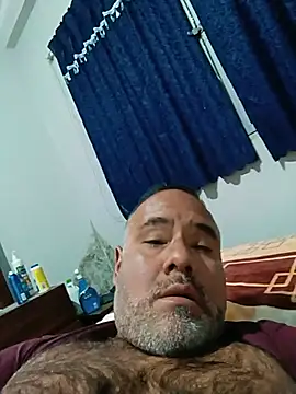 PhillDrake11 Chat XXX in diretta