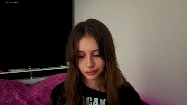 צ'אט XXX בשידור חי של evvaavve