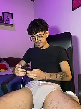 XXX chat uživo modela oreuk_dv