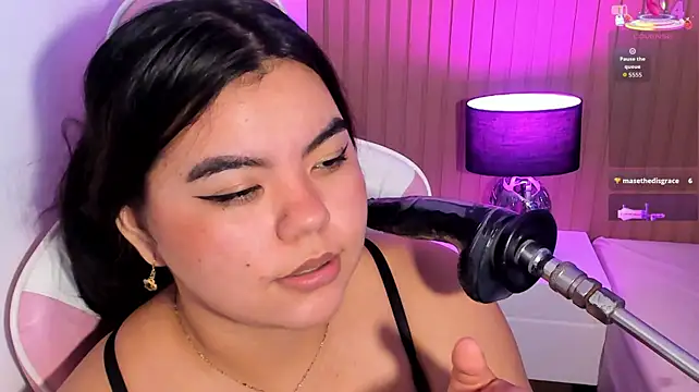 klhoe_boobs Adlı Modelin Canlı XXX Sohbeti